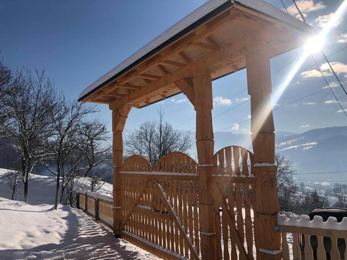Cabana Hatere Moisei Bagian luar foto